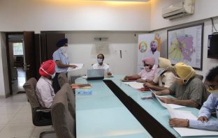 ਫਸਲਾਂ ਦੀ ਰਹਿੰਦ-ਖੂਹੰਦ ਸਾਂਭਣ ਵਾਲੀਆਂ ਖੇਤੀ ਮਸ਼ੀਨਾਂ ‘ਤੇ ਸਬਸਿਡੀ ਦੇਣ ਲਈ ਸਕੀਮ ਜਾਰੀ ਸਕੀਮ ਦੇ ਲਾਭਪਾਤਰੀਆਂ ਦੀ ਚੋਣ ਕਰਨ ਲਈ ਕੰਪਿਊਟਰਾਈਜ਼ਡ ਰੈਡੇਮਾਈਜ਼ੇਸ਼਼ਨ/ਡਰਾਅ ਕੱਢਿਆ ਗਿਆ