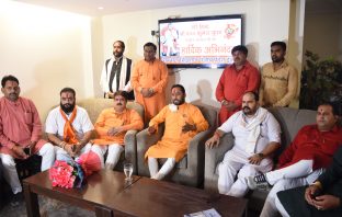 शिव सेना हिंदुस्तान सुप्रीमो पवन गुप्ता ने राज्य स्तरीय नेताओं संग की प्रेस कांफ्रेंस