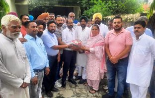 ਬੀਬੀ ਮਾਣੂੰਕੇ ਸਦਕਾ ਨਗਰ ਕੌਂਸਲ ਨੂੰ ਮਿਲੀਆਂ ਕੂੜਾ ਚੁੱਕਣ ਲਈ ਨਵੀਆਂ ਗੱਡੀਆਂ
