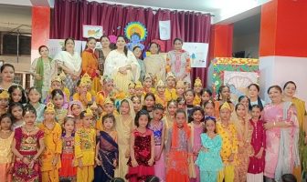 एस डी पी सीनियर सेकेंडरी स्कूल में श्री कृष्ण जन्माष्टमी पर किया गया कार्यक्रम का आयोजन