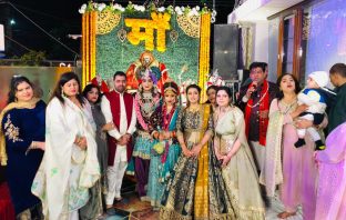 कपूर परिवार द्वारा अपने निवास स्थान 32 सेक्टर पर किया गया माँ की चौकी का आयोजन