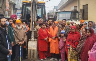 ਵਿਧਾਇਕ ਛੀਨਾ ਵੱਲੋਂ ਮਹਾਂ ਸਿੰਘ ਨਗਰ ‘ਚ ਪਾਣੀ ਦੀਆਂ ਪਾਈਪਾਂ ਦੇ ਪ੍ਰੋਜੇਕਟ ਦਾ ਉਦਘਾਟਨ