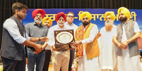 ‘ਆਪ’ ਸਰਕਾਰ ਕਿਸਾਨਾਂ ਨਾਲ ਖੜ੍ਹੀ ਹੈ ਅਤੇ ਕਿਸਾਨਾਂ ਦੇ ਮਸਲਿਆਂ ਲਈ ਲੜਦੀ ਰਹੇਗੀ: ਮੁੱਖ ਮੰਤਰੀ ਮਾਨ